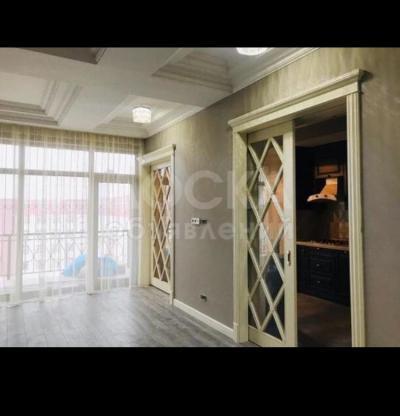 Продаю 3-комнатную квартиру, 124кв. м., этаж - 10/10, Орозбекова/Линейная.