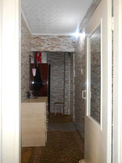 Продаю 1 комнатную квартиру в 4 мкр от собственника