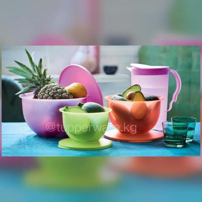 Чаша Tupperware 4,3 л из коллекции Очарование от американского бренда Tupperware. 
Изделие состоит из основания объемом 4,3 л и влаговоздухонепроницаемой крышки.

Возможности использования чаши Очарование:
Вы можете хранить и перевозить в ней любые готовы