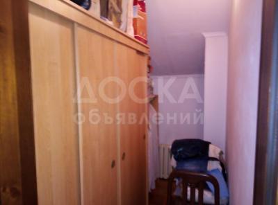 Продаю дом 9-ком. 260кв. м., этаж-2, 6-сот., стена кирпич, Рыскулова.