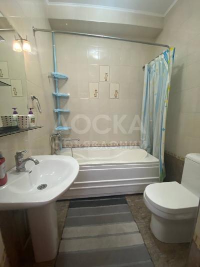 Продаю 4-комнатную квартиру, 196кв. м., этаж - 6/10, ЖК «Керемет», р-н Ак-Кеме,  пр. Мира.