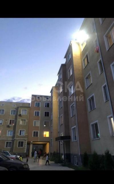 Продаю 1-комнатную квартиру, 44кв. м., этаж - 5/5, Кок-Жар.