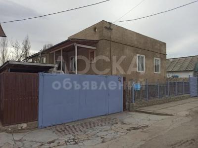 Продаю дом 6-ком. 160кв. м., этаж-2, 14-сот., стена кирпич, Город Талас улица Садовая 26 .