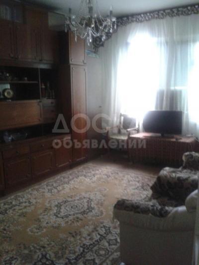 Продаю квартиру 3-ком., 62кв. м., этаж - 9/9, Юг-2.