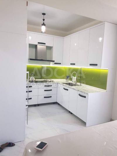 Продаю 3-комнатную квартиру, 130кв. м., этаж - 7/10, Манаса Магистраль .