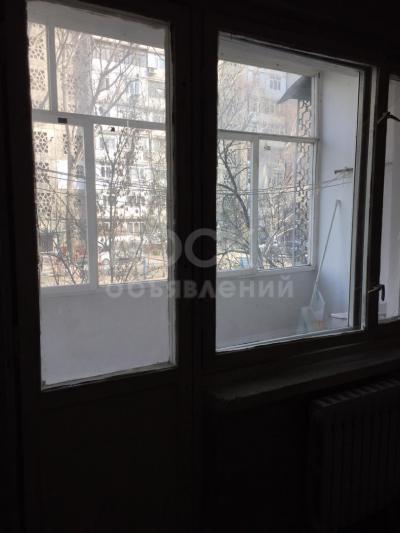 Продаю 1-комнатную квартиру, 33кв. м., этаж - 2/9, Восток 5.