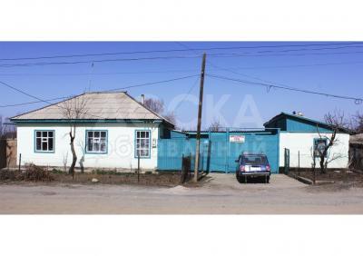 Продаю дом 4-комнатную 52,8кв. м., этаж-1, 12-сот., стена кирпич, Карасаева 5.