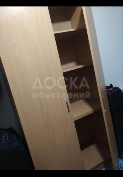 Срочно продаю!!!

Два хороших шкафа!!!