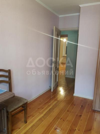 Продаю 3-комнатную квартиру, 62кв. м., этаж - 2/5, Т.Молдо/ М.Фрунзе.