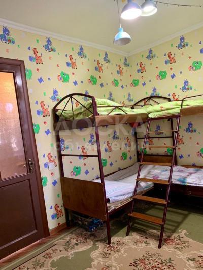 Продаю 2-комнатную квартиру, 40кв. м., этаж - 1/2, ул 50 лет Октября дом 3/ кв 1.