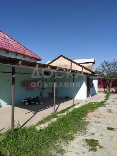 Продаю дачу 3-ком. 100кв. м., этаж-1, 5-сот., стена кирпич, Бек-Тоо.