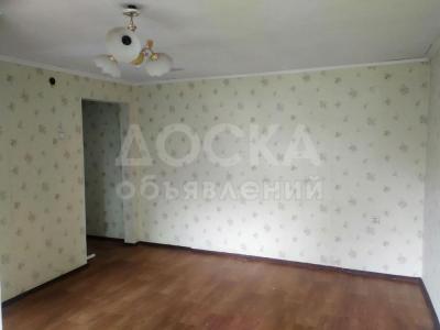 Продаю 1-комнатную квартиру, 30кв. м., этаж - 4/4, Ахунбаева Мира.