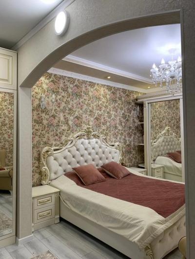 Продаю 4-комнатную квартиру, 108кв. м., этаж - 2/9, Алматинка/Магистраль ул.Сейтек 5.