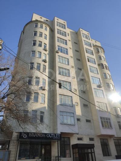 Продаю 4-комнатную квартиру, 169кв. м., этаж - 3/10, Московская / Советская .