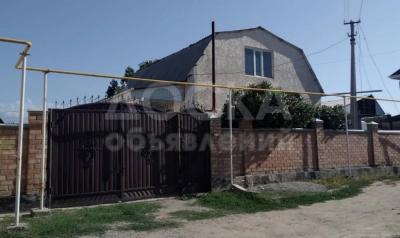 Продаю дом 4-ком. 81кв. м., этаж-1, 8-сот., стена кирпич, Ак-Орго, ул. Ак-Шоокум.
