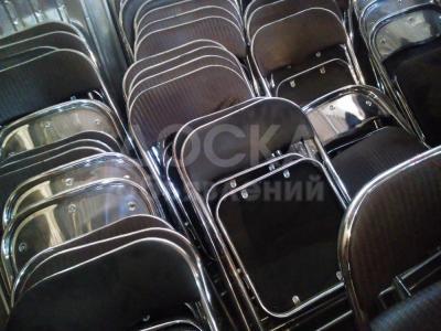 продается стулья складной для офисов прошу 1300с