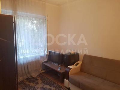 Продаю квартиру 1-ком., 27кв. м., этаж - 1/5, 8 мкр.