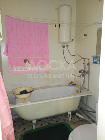 Продаю 1-комнатную квартиру, 33кв. м., этаж - 5/5, С. Манас.