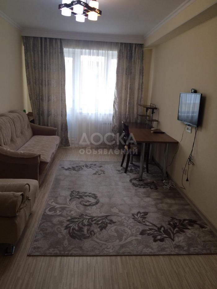 Сдаю квартиру 2-ком., 70кв. м., этаж - 4/10, Токтогула/Советская,