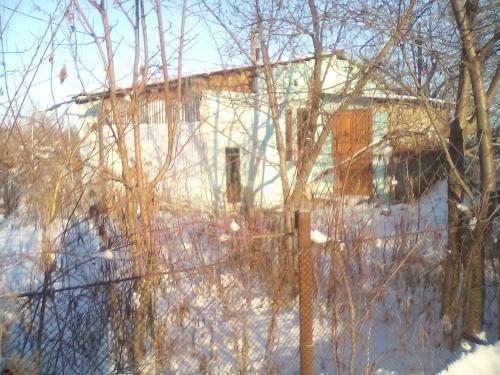 Продаю дачу, 2-ком., 40кв. м., этаж-1, 5-сот., стена кирпич, ГЭС-6,