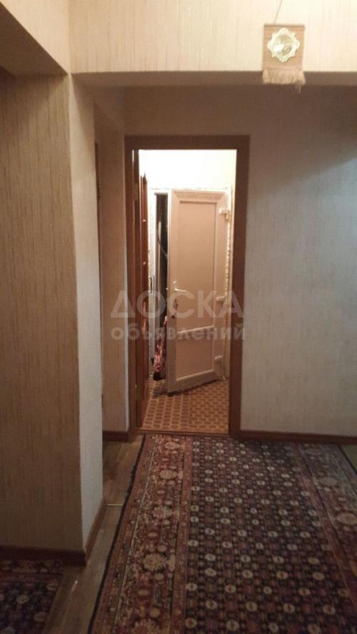 Продаю квартиру 3-ком., 72000кв. м., этаж - 2/5, Бишкек,