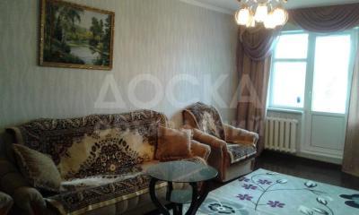 Продаю 3-комнатную квартиру, 64кв. м., этаж - 5/5, Калык Акиева/Чокморова.