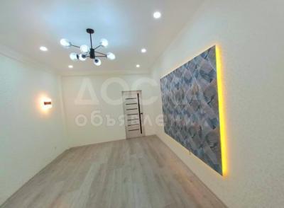 Продаю 1-комнатную квартиру, 47кв. м., этаж - 9/10, асанбай.