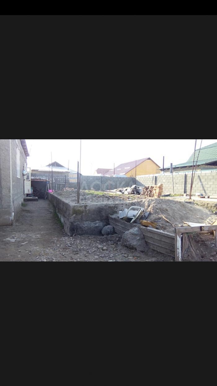 Продаю участок 5.75 сот с ярко выраженной перспективой.