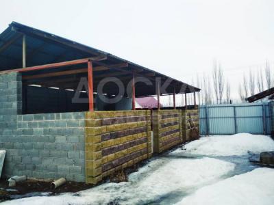 Продаю дом 5-комнатную 101кв. м., этаж-1, 8-сот., стена кирпич, ново-покровка.