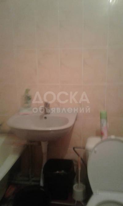 Продаю 3-комнатную квартиру, 58кв. м., этаж - 4/5, Бокомбаева/Гоголя.