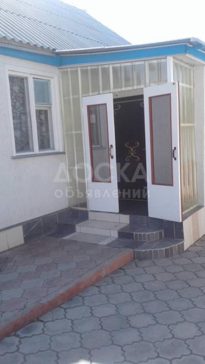 Продаю дом 7-ком. 8кв. м., этаж-1, 8-сот., стена другое, Чолпон-Ата.