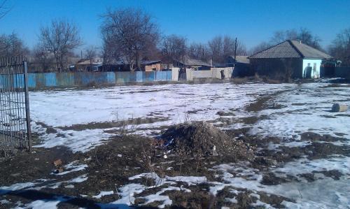 Продаю участок под строительство, 7 соток с. Маловодное.