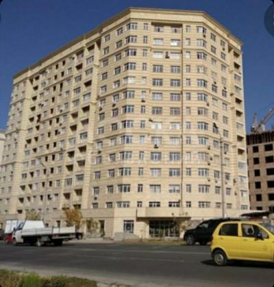 Продаю 2-комнатную квартиру, 69кв. м., этаж - 10/10, ул.Тыналиева пер Ахунбаева.