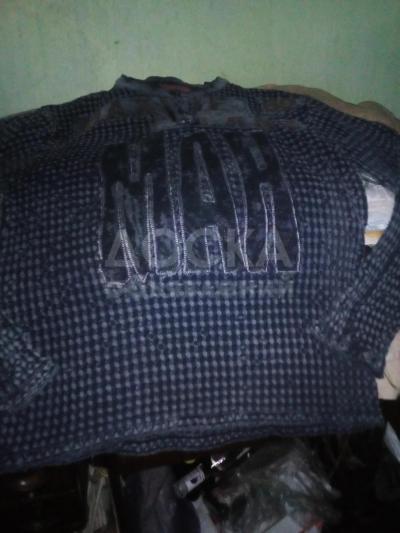 платья,кофты,брюки,джинсы, 46-54размер. 
 обувь женская,36-39размер,мужская. 37-43сапоги,туфли ботасы б/у в хорошем состоянии,есть ботасы белые  новые турецкие,привезли из Турции,там стоят около 100$ прошу. 2000,корейские кож
аные б/у ,но в хорошем сост