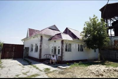 Продаю складское помещение 150кв. м., Кызыл-Туу.