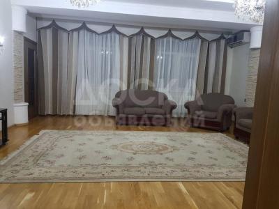 Продаю квартиру 4-ком., 140кв. м., этаж - 7/9, Чуй/Исанова.