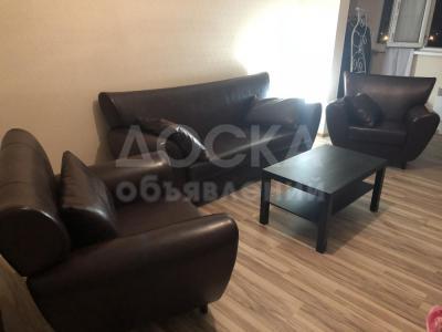 Продам кожаный диван! Новый!