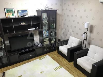 Продаю 3-комнатную квартиру, 81кв. м., этаж - 3/9, Боконбаева Исанова.