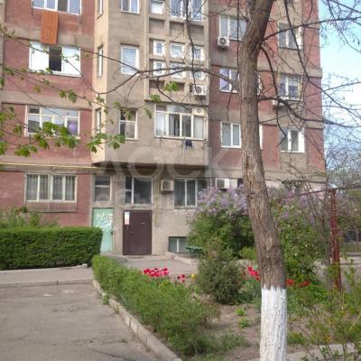 Продаю 3-х комнатную квартиру. На 2-этаже из 5. Юг-2.Индивидуальной планировки