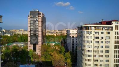 Орозбекова-Чокморова  .