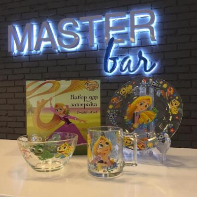 Рапунцель и ее близкий друг Хамелеон Паскаль на детской посуде от французского бренда Luminarc!