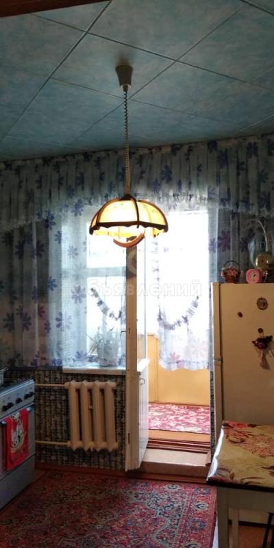 Продаю 2-комнатную квартиру, 55кв. м., этаж - 5/5, ул. Железнодорожная.