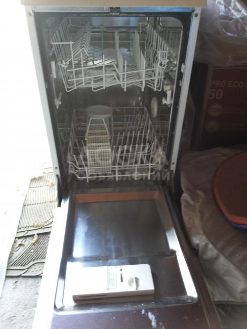 Продаю посуда-моечную машину