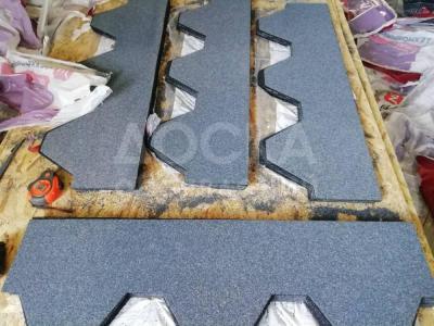 Продаю эксклюзивную мягкую черепицу Шинглас.


Данная модель имеет трехслойную защиту, что позволит прослужить материалу 55 лет.

Произведено по финской технологии на электронных станках в РФ.