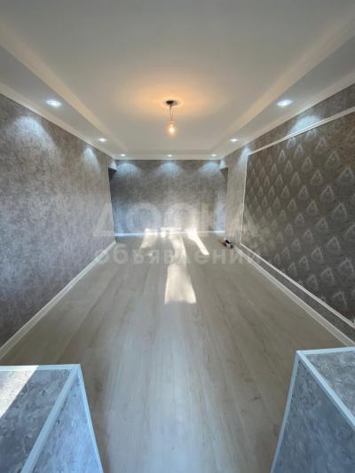 Продаю 3-комнатную квартиру, 58кв. м., этаж - 1/5, Калык-Акиева /Чокморова.