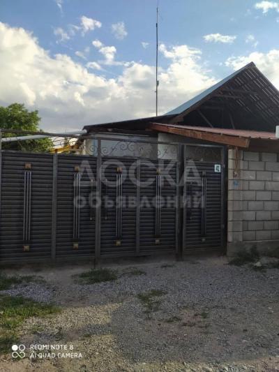 Продаю дом 4-ком. 90кв. м., этаж-1, 4.5-сот., стена саман, c.Ала-Тоо.