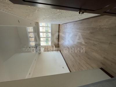 Продаю 3-комнатную квартиру, 100кв. м., этаж - 10/10, Ахунбаева 186/3.