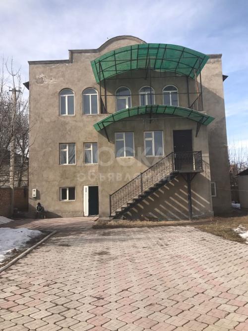 Продаю дом 12-ком., 600кв2кв. м., этаж-3, 7-сот., стена другое, С. Лебединовка, ул.Ошская..