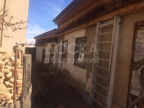 Продаю дом 5-ком., 7 сотоккв. м., этаж-1, 7 соток-сот., стена кирпич, Тонский район с.Каджи-Сай.