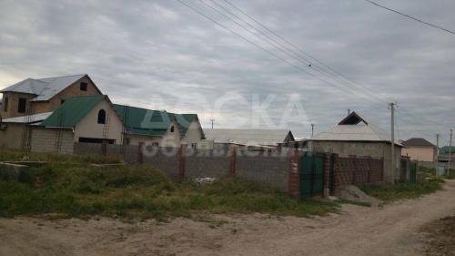 Продаю дом 3-ком., 3кв. м., этаж-1, 4-сот., стена другое, Арча-Бешик.